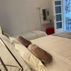 Sara Apartament